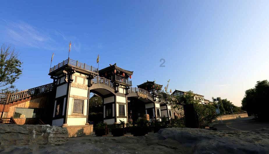 为什么越来越多的大学生主动选择“延迟毕业”？游戏画面